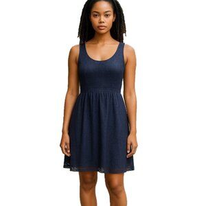 Women’s Black Lace Dress Large Sleeveless Scoop Neck Fit & Flare Lined Party EUC